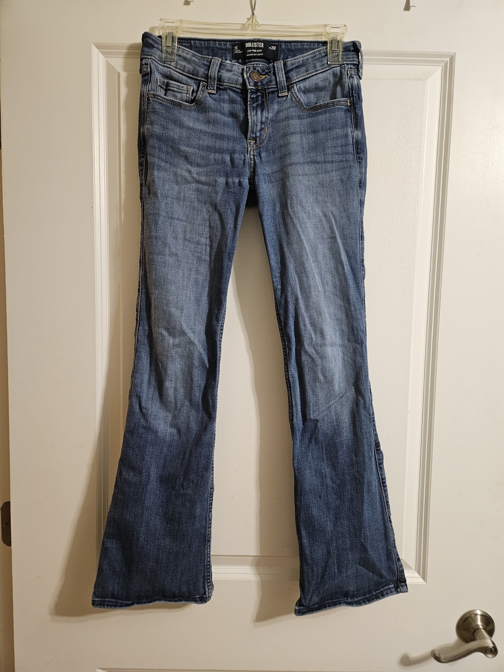 Hollister Women's 2R Medium Blue Bootcut Jeans